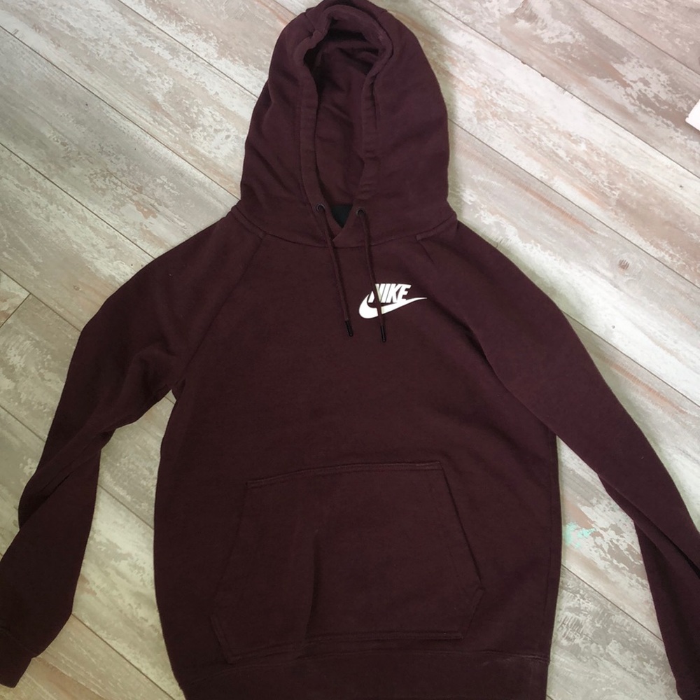 Maroon Nike sweatshirt